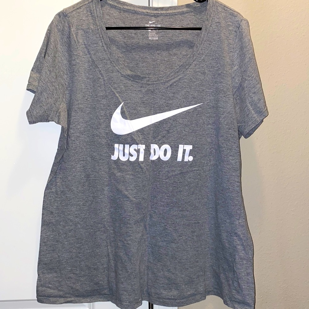 Women’s Nike Tee